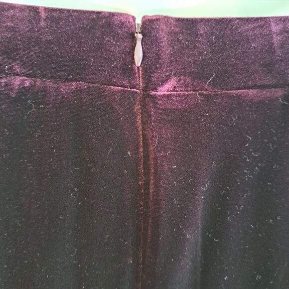 Vince Camuto Off the Shoulder Velour Dress - Picture 7 of 9